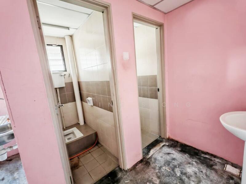 For Rent - (Main Road) Pusat Komersial TSB Seksyen U20 Sungai Buloh