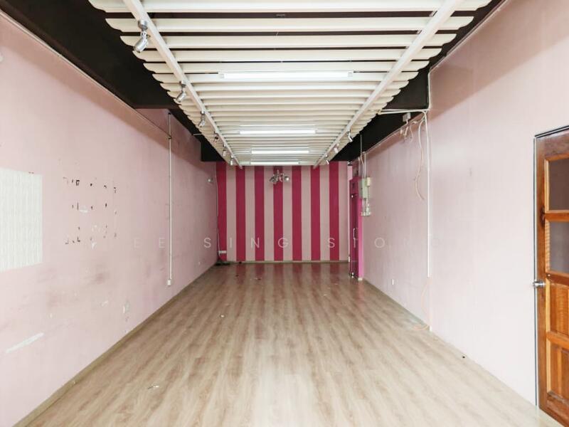 For Rent - (Main Road) Pusat Komersial TSB Seksyen U20 Sungai Buloh