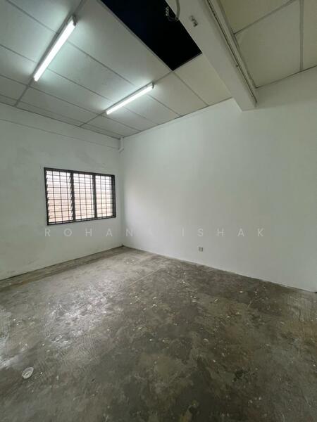 Untuk Disewa - 2 Storey SHOPLOT AZZAHARAH SINAR ALAM, Puncak Alam