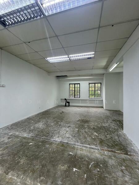 Untuk Disewa - 2 Storey SHOPLOT AZZAHARAH SINAR ALAM, Puncak Alam