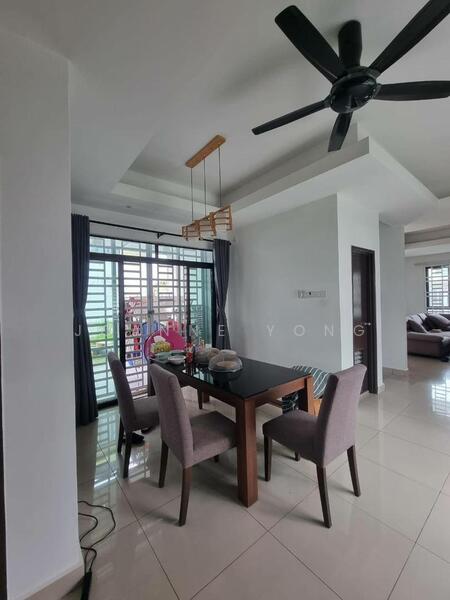 Untuk Dijual - Double Storey Semi D House @ Jalan Scientex Impian 2, Taman Scientex Impian, Kulai, Sedenak, Johor.