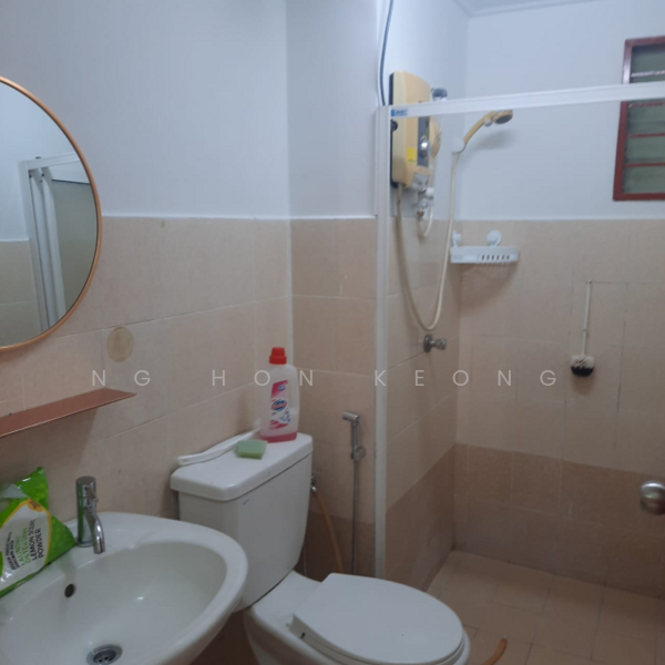 For Rent - Koi Tropika