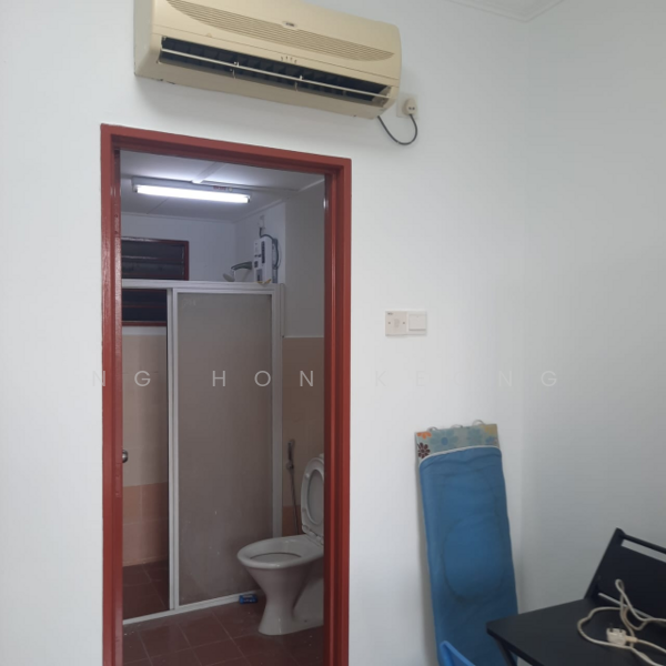 For Rent - Koi Tropika