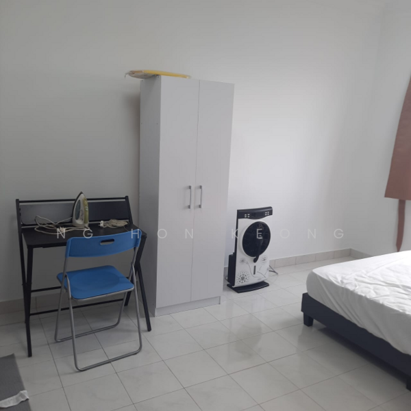 For Rent - Koi Tropika