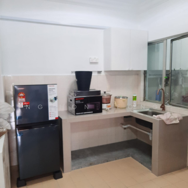 For Rent - Koi Tropika