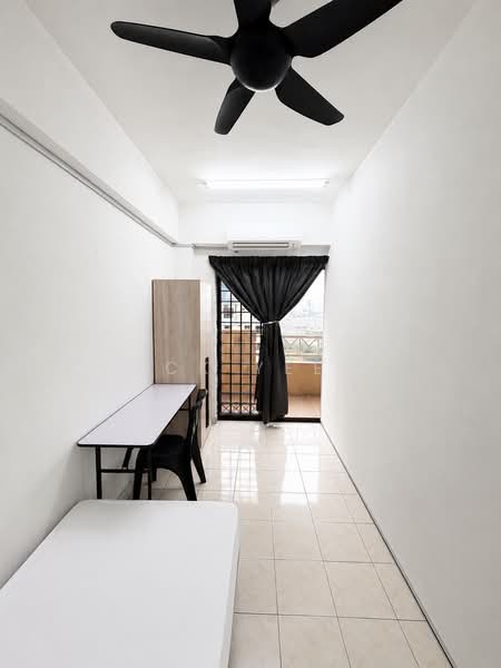 Condominium for Rent at Vista Komanwel A - CK Yee - Bedroom - PropertyGuru.com.my