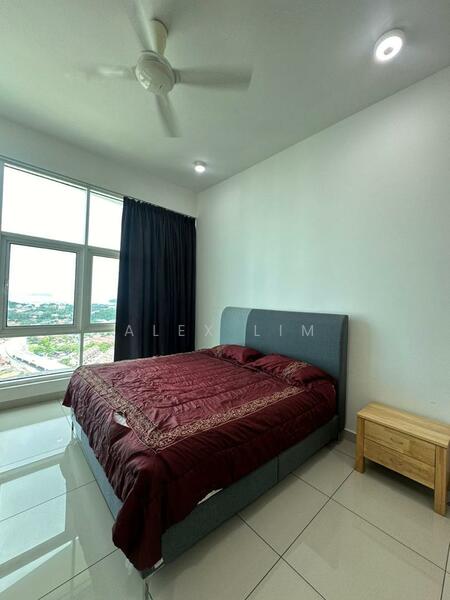 Untuk Disewa - Southbay Plaza