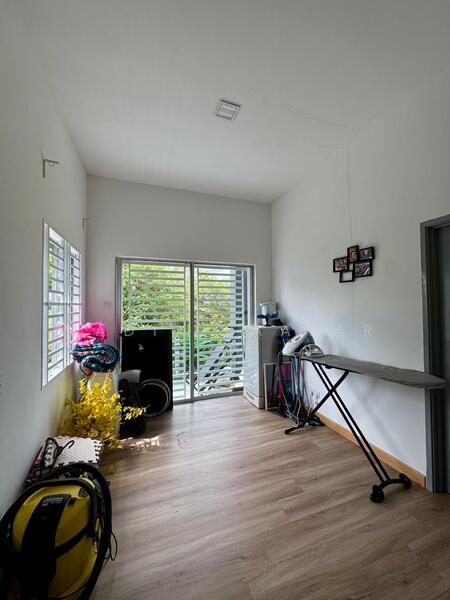 For Sale - CORNER 2.5 Storey House Ukay Perdana Ampang Gated & Guarded