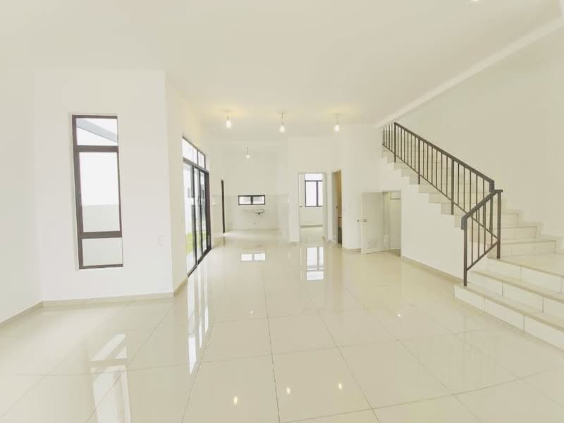 Rumah Teres untuk Disewa di Eco Grandeur (Puncak Alam) - Erin Yusof - Living Room - PropertyGuru.com.my