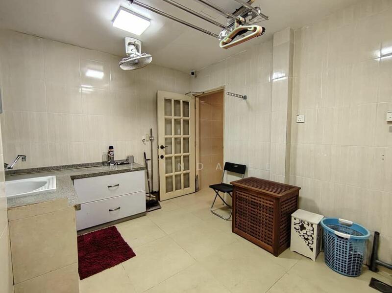 For Sale - Johor Bahru Taman Redang Fully Renovated 3 Storey Semi D 6bed