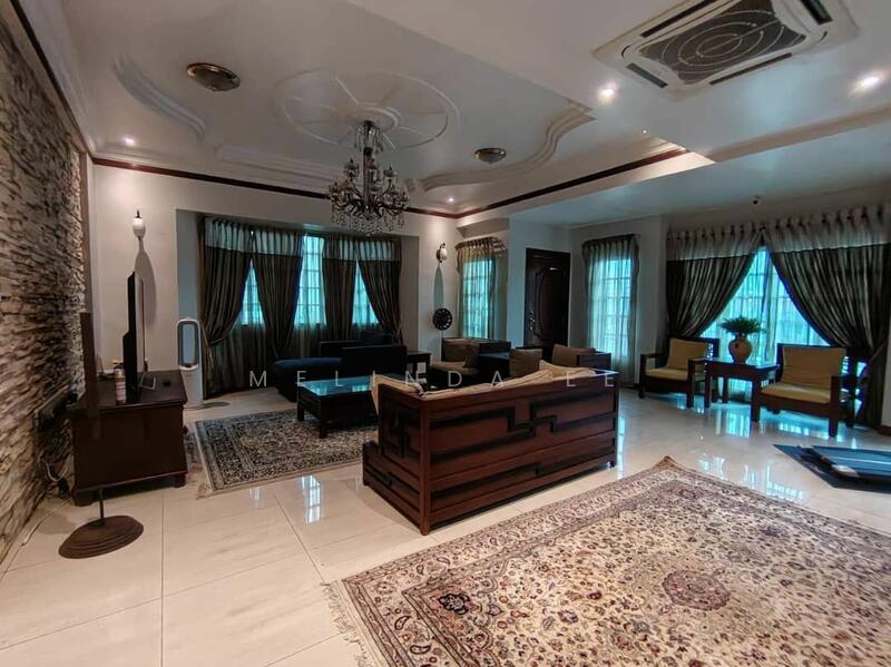 For Sale - Johor Bahru Taman Redang Fully Renovated 3 Storey Semi D 6bed