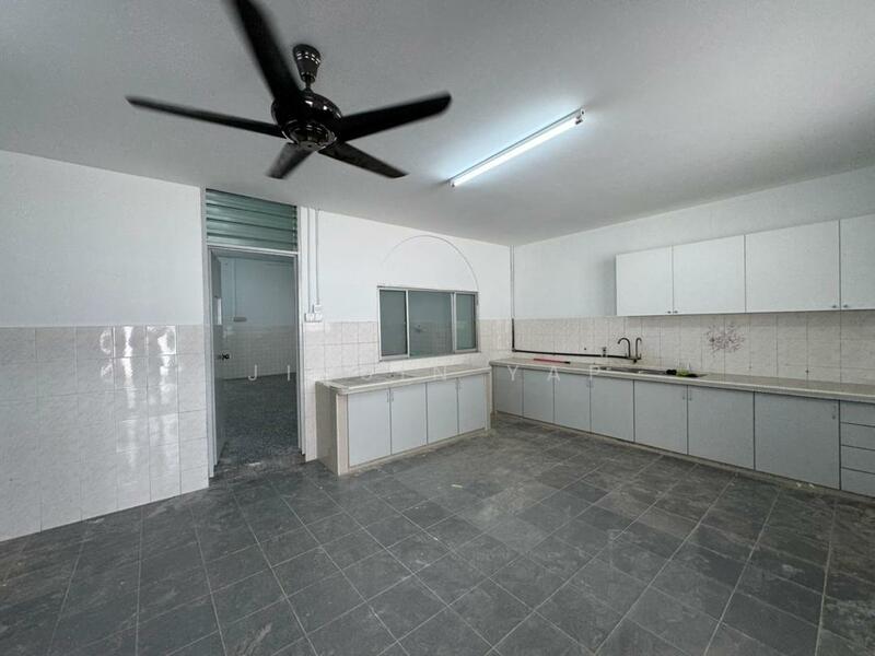 For Rent - 2 Storey COMMERCIAL USE Semi-D Landed 3,000sqft for RENT @ Ayer Itam
