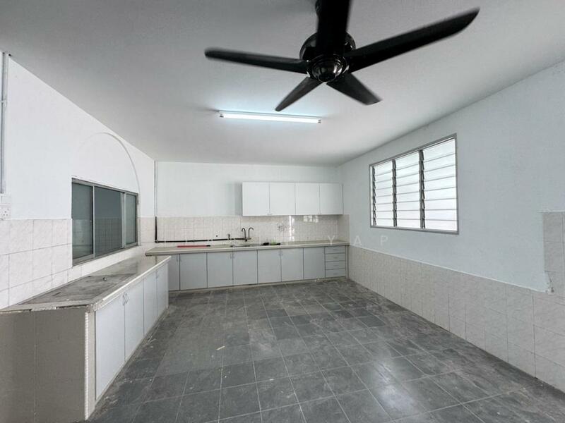 For Rent - 2 Storey COMMERCIAL USE Semi-D Landed 3,000sqft for RENT @ Ayer Itam