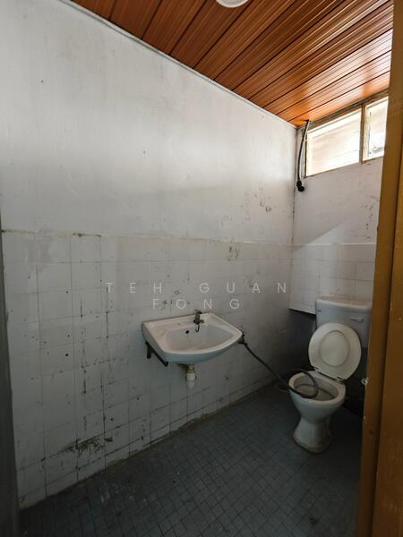 Warehouse for Rent in Bukit Panchor (Nibong Tebal) - Teh Guan Fong - PropertyGuru.com.my