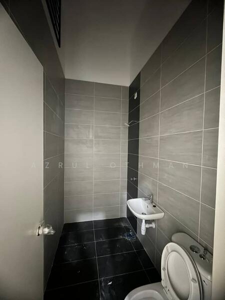 Rumah Teres 2-Tingkat untuk Dijual di Bandar Springhill (Port Dickson) - Azrul Othman - PropertyGuru.com.my
