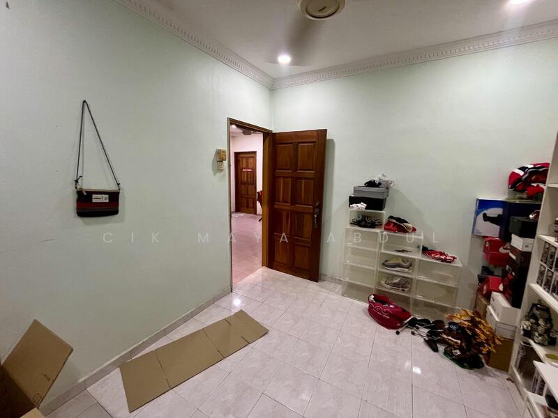 Untuk Dijual - Double Storey Terrace House, AU 2, Taman Sri Keramat. Kuala Lumpur