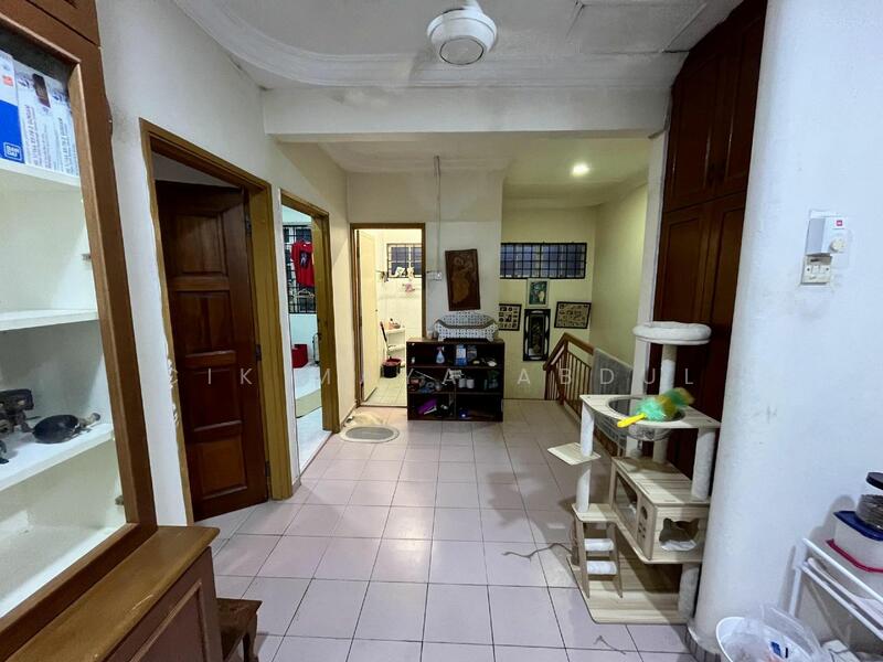 Untuk Dijual - Double Storey Terrace House, AU 2, Taman Sri Keramat. Kuala Lumpur