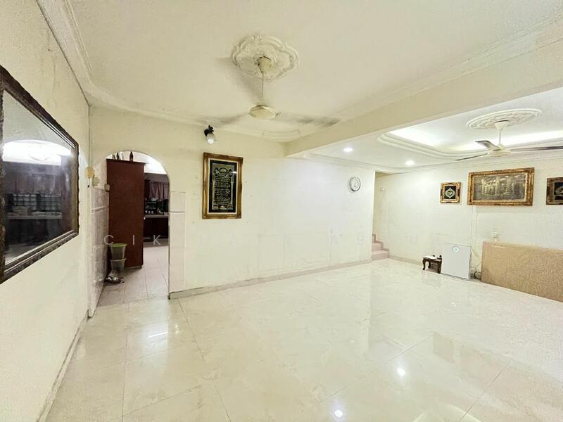 Untuk Dijual - Double Storey Terrace House, AU 2, Taman Sri Keramat. Kuala Lumpur