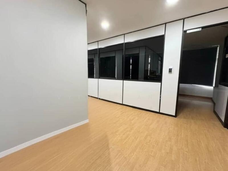 For Sale - Diamond Valley