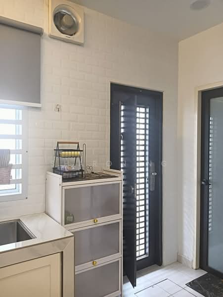 2.5-storey Terraced House for Sale in Taman Pulai Mutiara (Iskandar Puteri (Nusajaya)) - Sharon Ng - Kitchen - PropertyGuru.com.my