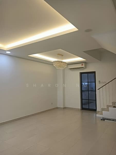2.5-storey Terraced House for Sale in Taman Pulai Mutiara (Iskandar Puteri (Nusajaya)) - Sharon Ng - Living Room - PropertyGuru.com.my