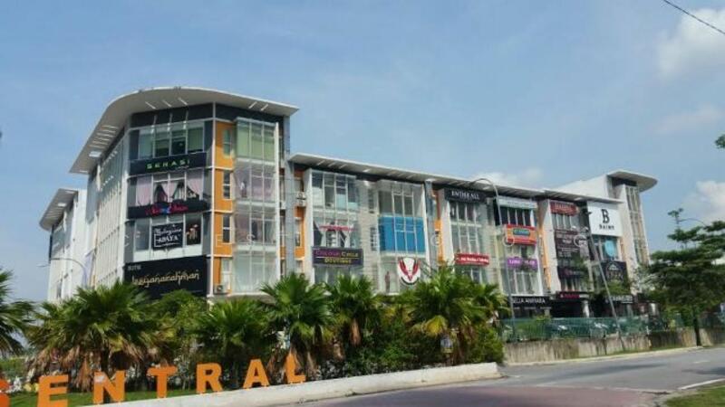 For Rent - Bangi Sentral Corner Unit with Carpak Basement for RENT