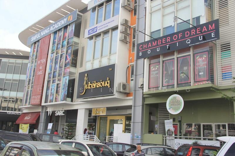 For Rent - Bangi Sentral Corner Unit with Carpak Basement for RENT