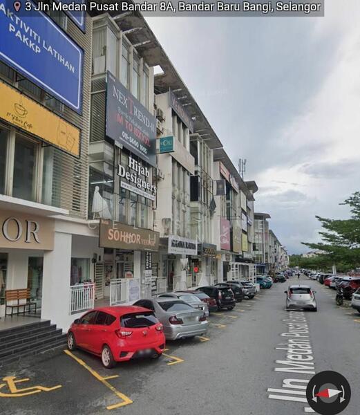 For Rent - Bangi Sentral Corner Unit with Carpak Basement for RENT