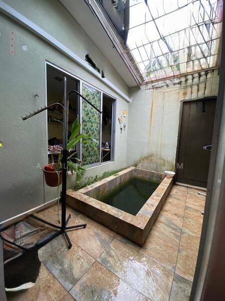 For Sale - Seksyen 8 Shah Alam