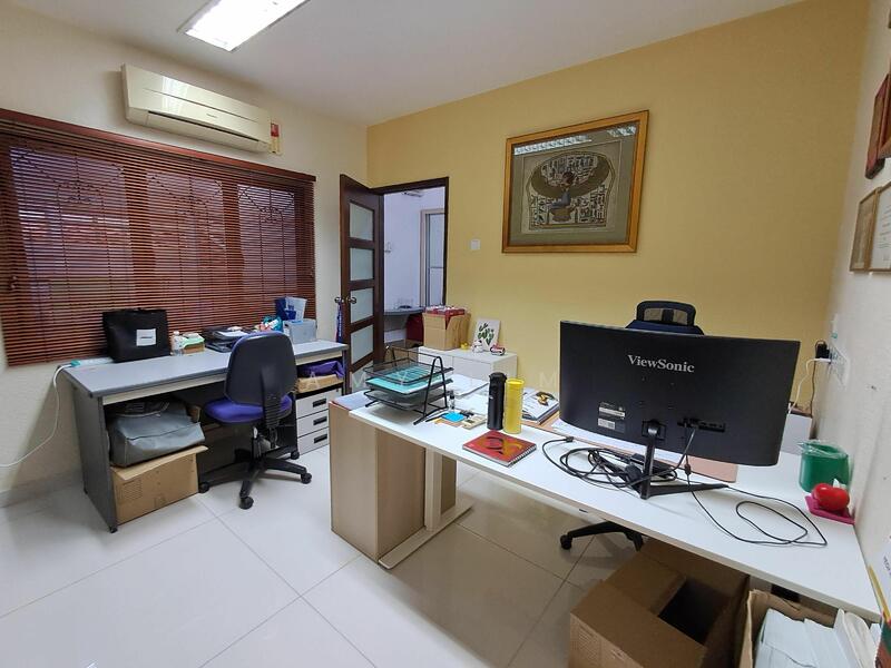 Untuk Dijual - Semi-Detached House at Usj 5