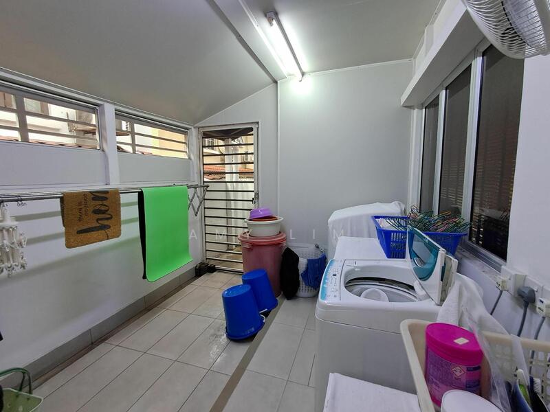 Untuk Dijual - Semi-Detached House at Usj 5