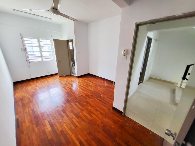 Untuk Dijual - Seri Wirani 8