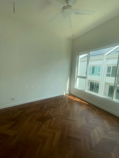3-storey Terraced House for Sale in Seri Tanjung Pinang (Tanjung Tokong) - Lilian Tan - PropertyGuru.com.my