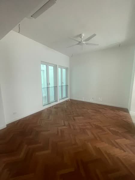 3-storey Terraced House for Sale in Seri Tanjung Pinang (Tanjung Tokong) - Lilian Tan - PropertyGuru.com.my