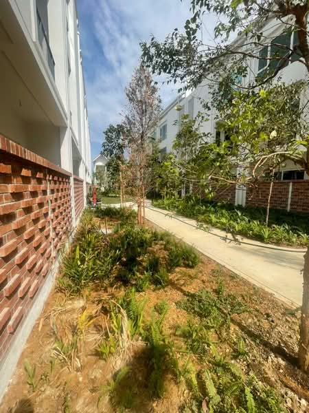 3-storey Terraced House for Sale in Seri Tanjung Pinang (Tanjung Tokong) - Lilian Tan - PropertyGuru.com.my