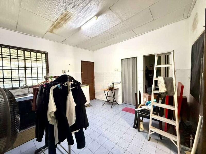 For Sale - Skudai Taman Nesa Renovated Single Storey Low Cost Terrace 2bed