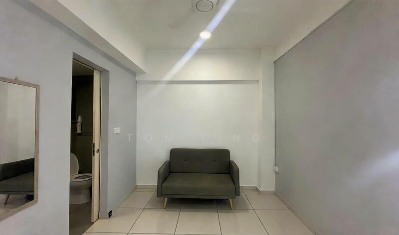 Untuk Disewa - Avenue D'Vogue