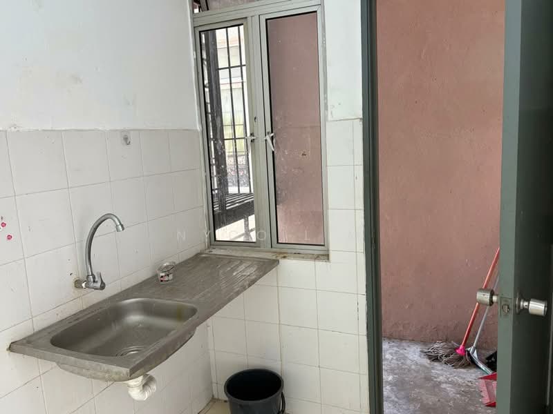 Pangsapuri untuk Dijual di Kenanga Apartment - Nyco Lim - Interior - PropertyGuru.com.my