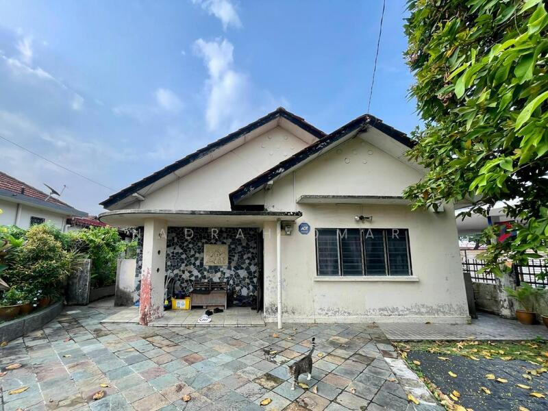 Untuk Dijual - Single Storey Bungalow Corner Lot Pj Oldtown For Sale