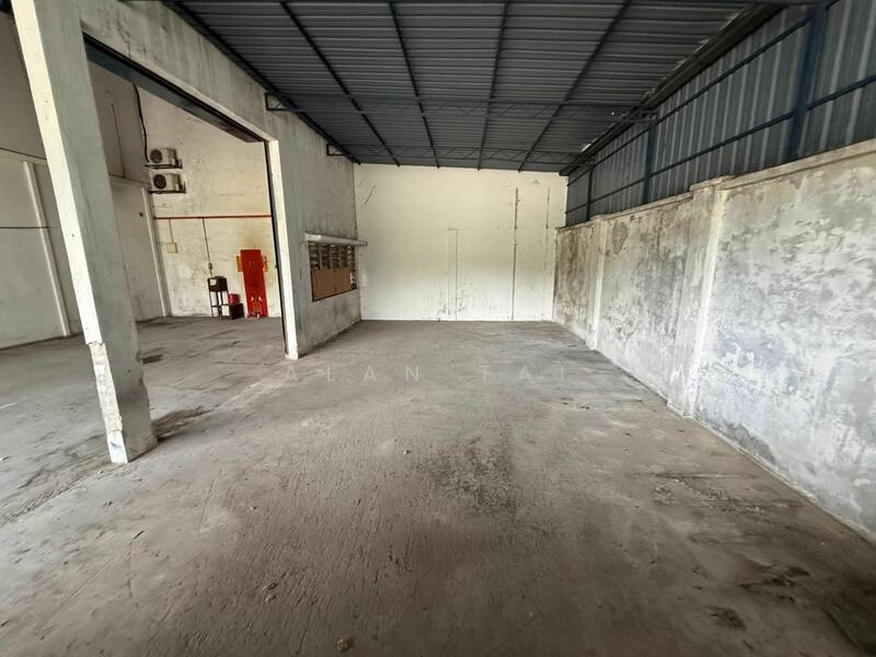 For Rent - Semi-D factory at Kawasan Perindustrian Puchong Jaya