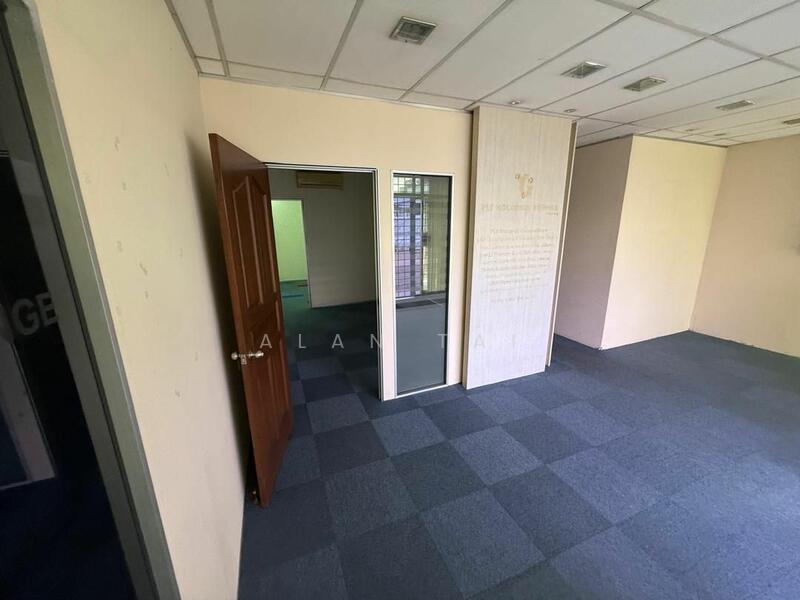 For Rent - Semi-D factory at Kawasan Perindustrian Puchong Jaya