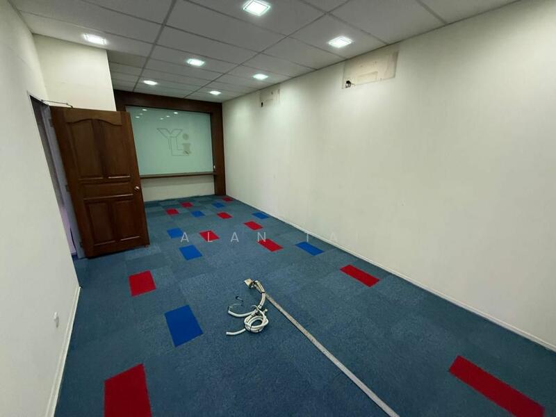 For Rent - Semi-D factory at Kawasan Perindustrian Puchong Jaya