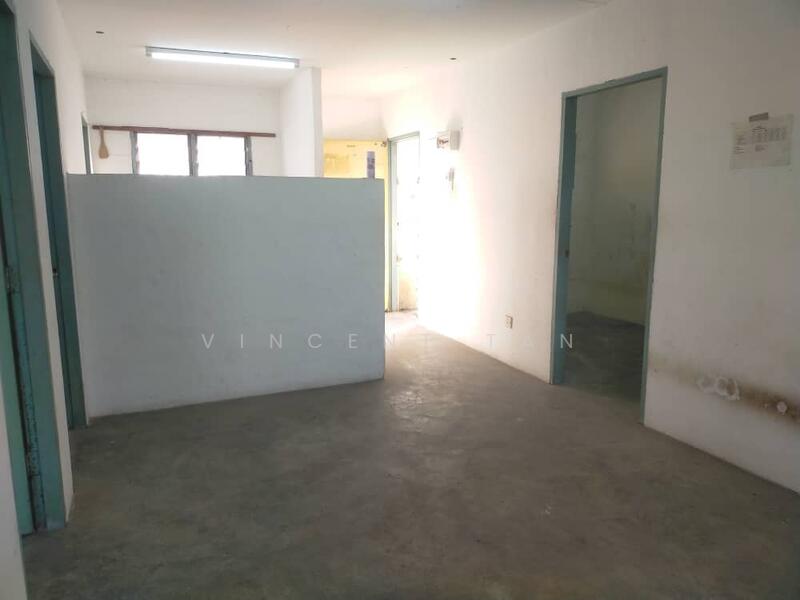 For Rent - Rumah Pangsa Seri Ros