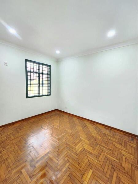 Untuk Dijual - Taman Gaya, Jalan Sasa 37 @ 2 Storey Terrace House