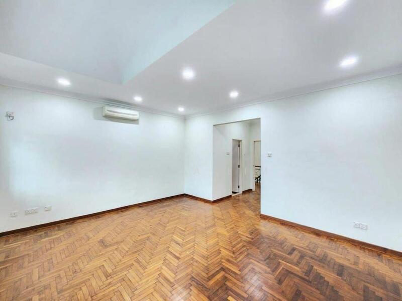 Untuk Dijual - Taman Gaya, Jalan Sasa 37 @ 2 Storey Terrace House