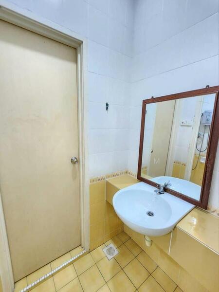 Untuk Dijual - Taman Gaya, Jalan Sasa 37 @ 2 Storey Terrace House