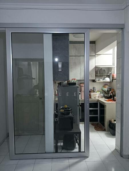 For Sale - Mon Glori