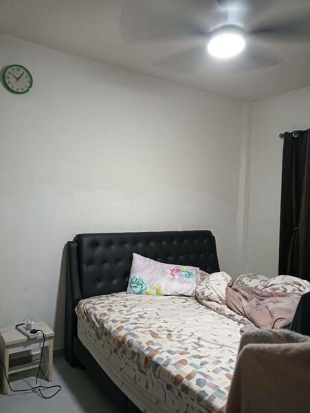 For Sale - Mon Glori