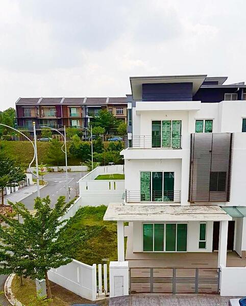 Untuk Dijual - CORNER LOT 3 Storey Semi D, Bandar Sungai Long