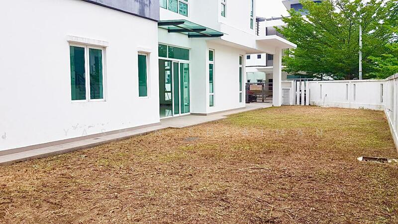 Untuk Dijual - CORNER LOT 3 Storey Semi D, Bandar Sungai Long